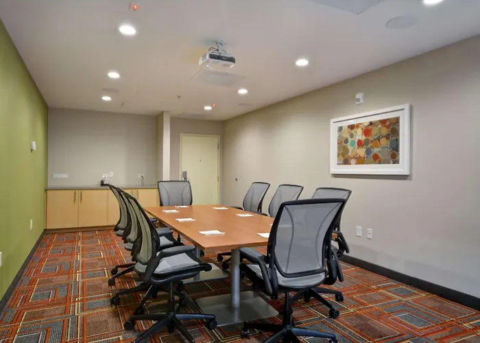 Home2 Suites By Hilton Dallas North Park
